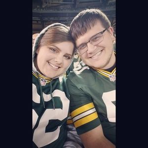 Meet your Posher, Chloe